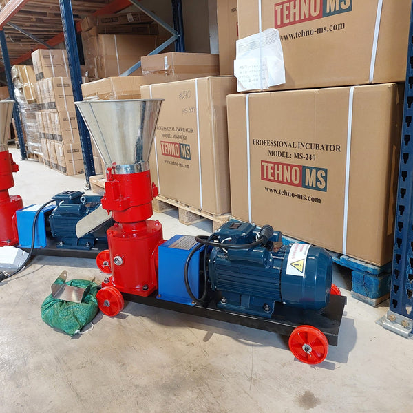 Гранулатор за фураж KL-120 с 1 матрица и двигател 3 kW/ 1400 об/мин/ 230 V/ 80 кг/ч